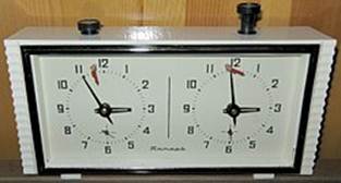 https://upload.wikimedia.org/wikipedia/commons/thumb/3/36/Chess_clock_USSR.jpg/250px-Chess_clock_USSR.jpg